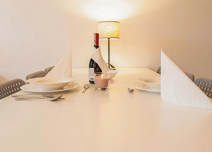 Stunning In With Wifi ミエルノ